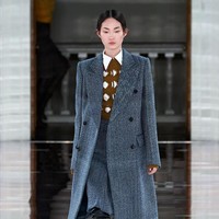 Fashion show koleksi musim gugur/dingin 2020 Victoria Backham di London Fashion Week 2020, London, Inggris. Foto: dok.Vouge.