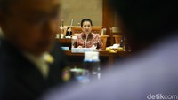 Tony menambahkan, pada tahun ini akan membelanjakan anggaran US$ 600 juta dan tahun depan US$ 1,1 miliar untuk menggenjot pembangunan smelter.