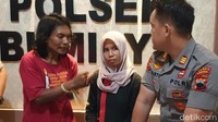 Korban tidak berani berkutik karena berada di bawah ancaman para pelaku. Berbagai ancaman itu mulai dari santet hingga ditakut-takuti jenglot.
