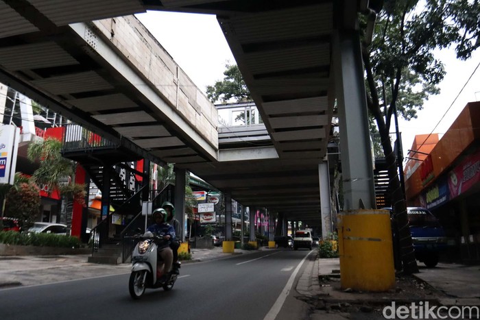 Akan Dilanjutkan, Begini Kondisi Proyek Teras Cihampelas Pemkot Bandung akan melanjutkan pembangunan Teras Cihampelas. Begini kondisi Teras Cihampelas saat ini.