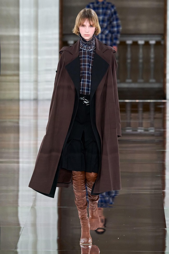 Fashion show koleksi musim gugur/dingin 2020 Victoria Backham di London Fashion Week 2020, London, Inggris. Foto: dok.Vouge.