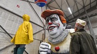 Parade karnaval ini menjadi salah satu karnaval yang paling dinanti oleh warga dan wisatawan. Tak heran parade karnaval ini turut menjadi magnet bagi wisatawan yang berkunjung ke Jerman. AP Photo/Martin Meissner.