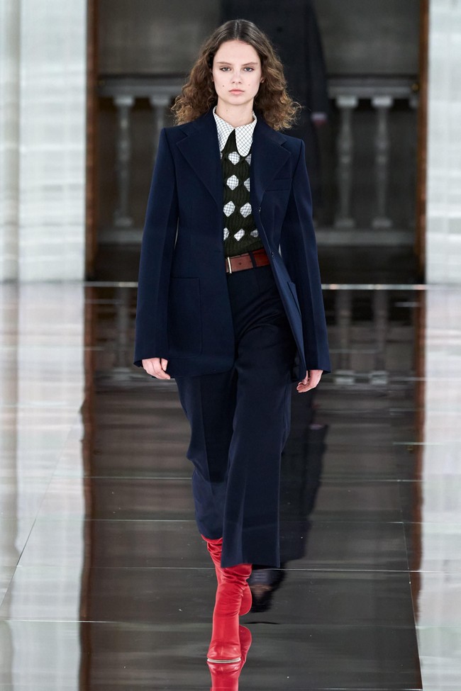 Fashion show koleksi musim gugur/dingin 2020 Victoria Backham di London Fashion Week 2020, London, Inggris. Foto: dok.Vouge.