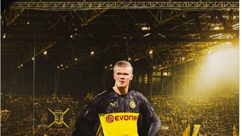 Di sini, Haaland digambarkan layaknya Superman. Foto: istimewa