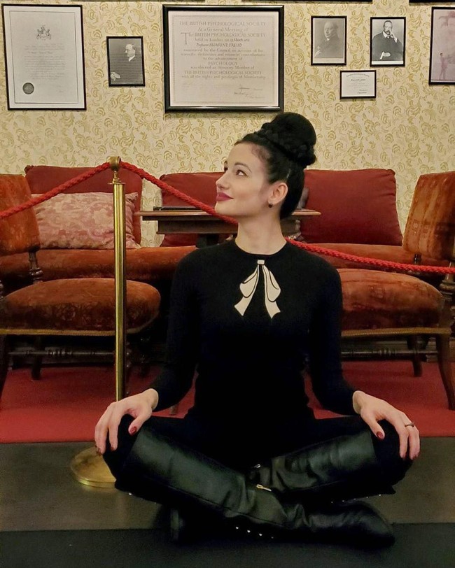 Amie Harwick diduga mati di tangan mantan pacarnya yang bernama Gareth Pursehouse. Menyusul kejadian tersebut, polisi langsung menahan Gareth yang berprofesi sebagai fotografer lepas itu. (Foto: Instagram/@dramieharwick)