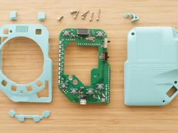 Wujud Ponsel Paling Aneh Sedunia