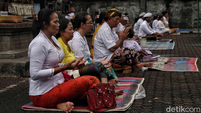 Galungan merupakan salah satu hari besar yang diperingati oleh umat Hindu. Momen perayaan Galungan juga kerap dimanfaatkan sebagai ajang mempererat silaturahmi.