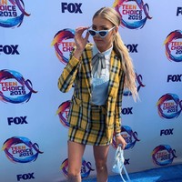 Belakangan kehidupan di internet tidak selalu seperti apa yang terlihat, terlebih zaman sekarang ketika mudah untuk berpura-pura menjadi apapun yang kamu mau. Jadi banyak influencer sekarang yang ketahuan berpura-pura sedang liburan ketika mereka tidak melakukannya atau Photoshop atau tidak keduanya, kata Natalia. Foto: Instagram @natalia__taylor