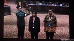 Dua Ahli Hukum Bersaksi di Sidang Uji Formil UU KPK