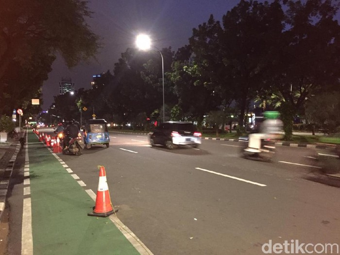 Suasana depan balai kota usai demonstrasi