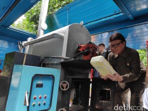 Tjahjo Pimpin Pemusnahan Narkoba: Ini Barang Sampah, Jangan Merusak Kita
