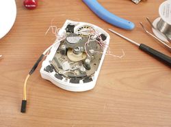 Wujud Ponsel Paling Aneh Sedunia