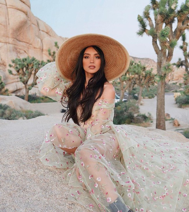 Representasi sangat penting bagi saya. Representasi dapat menyelamatkan banyak nyawa, dan jika kita ingin perubahan untuk komunitas kita, kita sendiri perlu berubah. Berani jika kita harus, ujarnya. Foto: Instagram