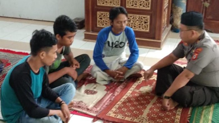 3 Pria di Bulukumba Dihukum Salat Tobat-Mengaji.