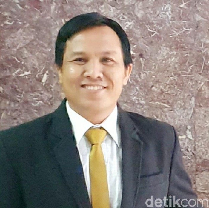 Pengamat politik UNS Agus Riewanto
