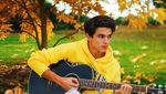 Pose Kulineran Keren Brent Rivera, Youtuber Tampan Asal Amerika