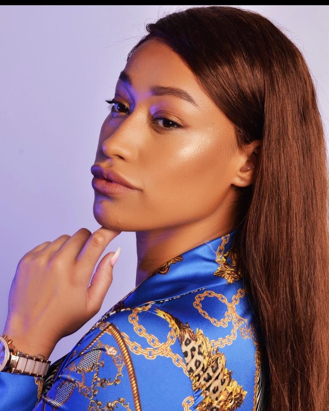 Melihat foto-foto seksi Joanna Kitson tidak ada yang menyangka bahwa dia dulunya adalah seorang tentara. Perubahannya dari seorang tentara dan menjadi model webcam cukup mengejutkan. Foto: dok. Instagram