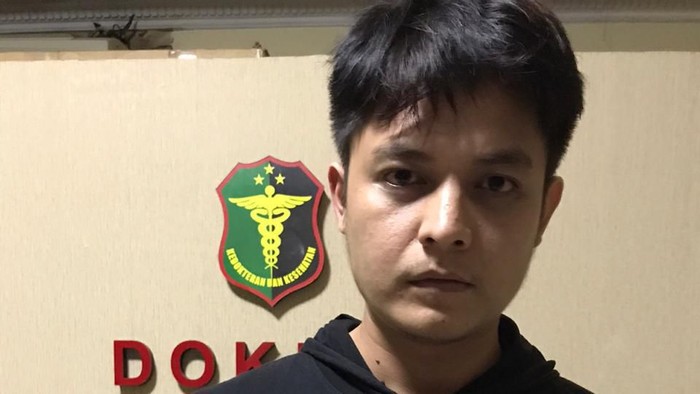 Begini Momen Artis Aulia Farhan Saat Ditangkap karena Narkoba
