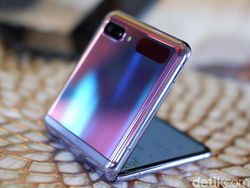 Terhipnotis Keindahan Galaxy Z Flip Mirror Purple