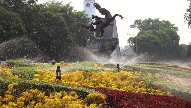 Taman Suropati Taman Suropati