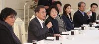 Sutradara dan Pemeran Film Parasite Dijamu Makan Siang Oleh Presiden Korea Selatan