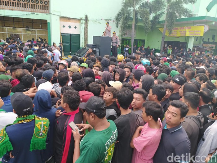 Kapolresta Sidoarjo imbau suporter tertib