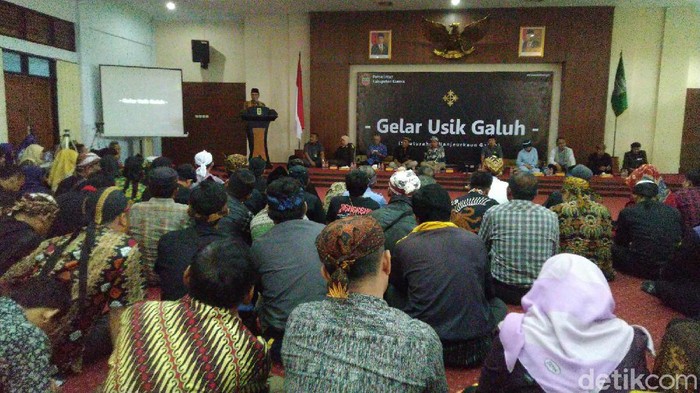 Warga Ciamis Tepis Ridwan Saidi