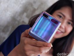 Terhipnotis Keindahan Galaxy Z Flip Mirror Purple