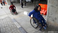 Keberadaan parkiran khusus difabel itu pun diharapkan dapat memudahkan akses bagi para penyintas disabilitas saat hendak menggunakan transportasi umum, khususnya MRT.