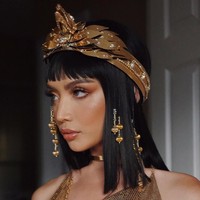 Saya memulai Kataluna Couture karena sebagai seorang wanita trans, tubuh saya sedikit berbeda dibandingkan dengan wanita lain, tetapi saya juga melihat banyak gadis tidak memiliki sumber daya untuk memiliki gaun atau pakaian, terang Kataluna. Foto: Instagram