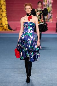 BDSM Jadi Inspirasi Tren Busana di London Fashion Week