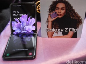 Layar Galaxy Z Flip Diragukan dari Kaca, Ini Kata Samsung