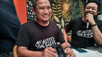 Nah, begitulah bentukan jeroan Mi Note 10 Pro yang dibanderol Rp 6.999.000. Bikin kamu makin penasaran nggak dengan ponsel berkamera gahar ini? Foto: detikINET/Aisyah Kamaliah