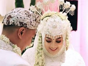 Ini yang Bikin Pernikahan Jane Shalimar Tak Tercatat di KUA