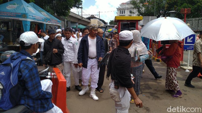 Massa Aksi 212