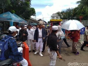 Massa 212 Mulai Padati Masjid Istiqlal Jelang Aksi di Monas