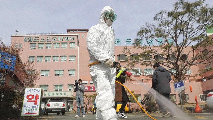 Virus Corona di Korea Selatan Wabah virus corona turut membuat kota Daegu di Korea Selatan menjadi sepi. Berbagai aktivitas di kota itu pun dihentikan untuk sementara waktu.