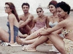 Foto Bersejarah yang Belum Pernah Kamu Lihat Pas Zaman Sekolah