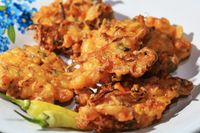 Hindari 5 Makanan Ini Agar Traveling Nyaman Tanpa Sakit Perut