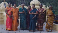 Sejak itu Thimmamma Marrimanu disakralkan oleh warga India. Banyak pasangan yang datang ke pohon ini untuk berdoa agar mudah mendapatkan keturunan (BBC)