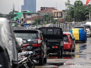 Punya Mobil Tanpa Garasi Terancam Denda Rp 2 Juta!