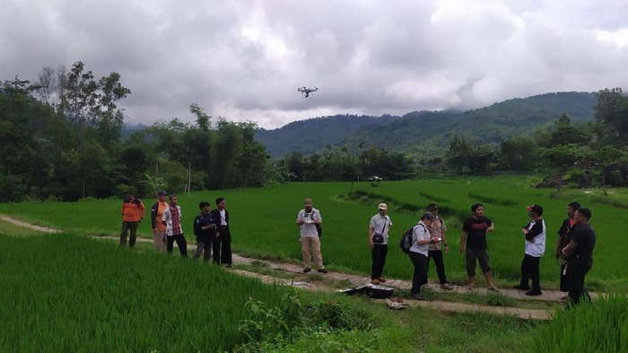 Pusat Vulkanologi dan Mitigasi Bencana Geologi (PVMBG) meninjau Bakal lokasi SDN 2 Tugurejo, Kecamatan Slahung. Apakah lokasi tersebut itu aman?
