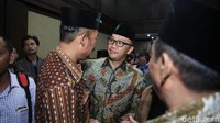 Walaupun begitu, tak ada raut wajah tegang saat Imam jalani sidang lanjutan.