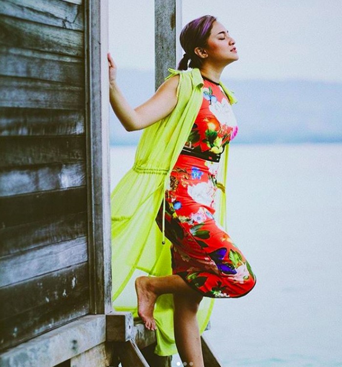 Liburannya Marshanda di Pulo Cinta Liburannya Marshanda di Pulo Cinta