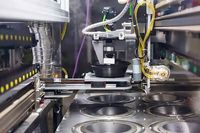 Cegah Virus Corona, Robot Canggih Memasak Makanan Untuk Dokter dan Paramedis