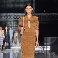 Fashion show terbaru Burberry ready to wear fall/winter 2020 yang diadakan di Olympia, London Fashion Week 2020, London, Inggris, Senin [17/2/2020]. Foto: dok. Vouge.