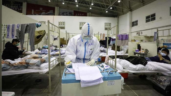Virus corona telah mewabah di China sejak Desember 2019 lalu. Hingga kini, tim medis terus berjuang untuk menangani pasien yang terjangkit virus corona.