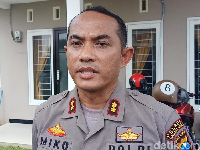 Video pengakuan seorang anak nyaris diculik tengah menjadi perbincangan warga Kota Kediri. Video tersebut menyebar luas melalui aplikasi percakapan WhatsApp.