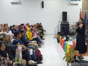 Ini  Jurus-jurus Singkat dari Putri Tanjung Menjadi Creativepreneur.