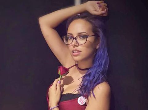 Wanita Ini Adakan Pesta Perceraian Layaknya Pesta Pernikahan